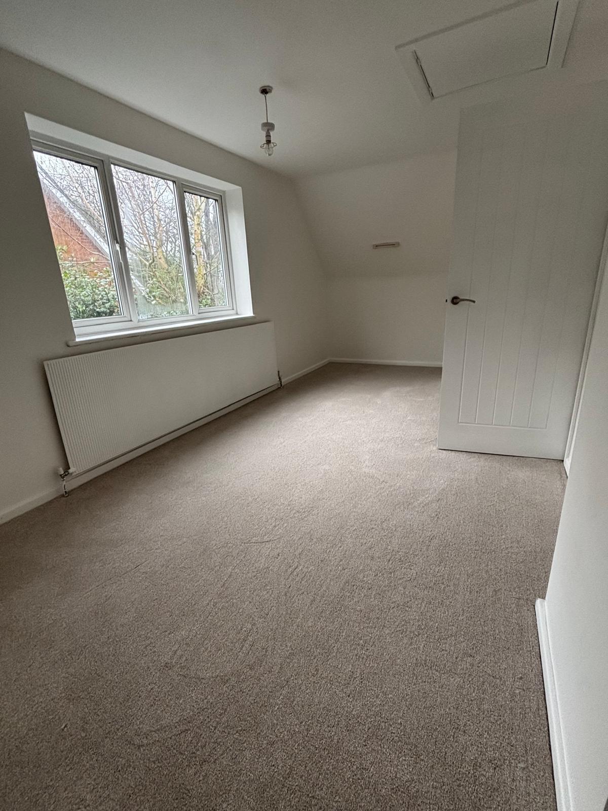Evesham Full Refurbishment photo 9