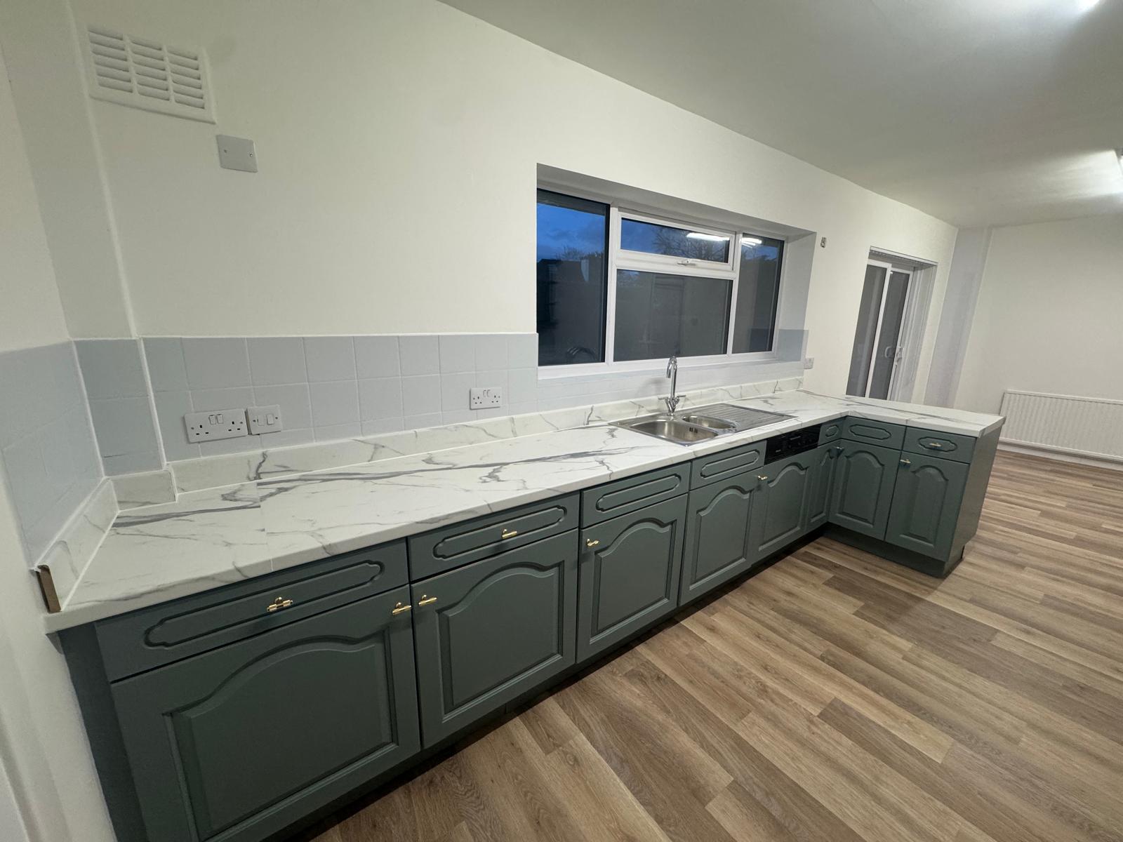 Evesham Full Refurbishment photo 15